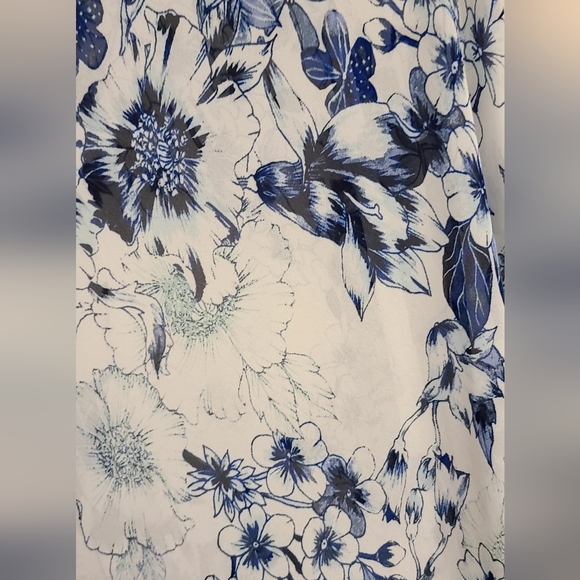 Maurices Blue Floral Kimono - Picture 3 of 5